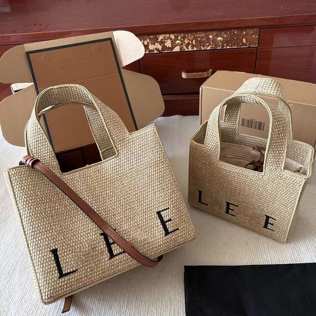 Loews Honeycomb Square Basket Loewees Embroidered logo Grass Basket 23 Summer Basket Bag Beach holiday tote, The same as original
Loews Honeycomb Square Basket Loewees Embroidered logo Grass Basket 23 Summer Basket Bag Beach holiday tote, The same as original