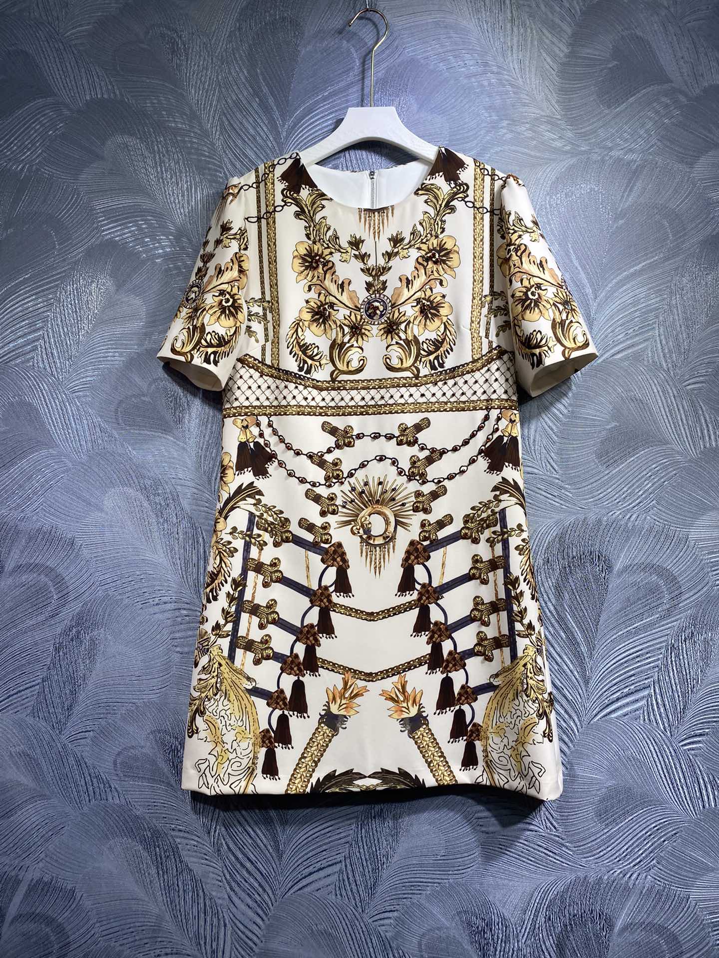 Dress 2023 Spring and Autumn Fashion Printing Round Neck Short Sleeve Elegant Dress Women's Beaded Dress Monochrome s-XL Fashion Original Design, Customize
Dress 2023 Spring and Autumn Fashion Printing Round Neck Short Sleeve Elegant Dress Women's Beaded Dress Monochrome s-XL Fashion Original Design, Customize