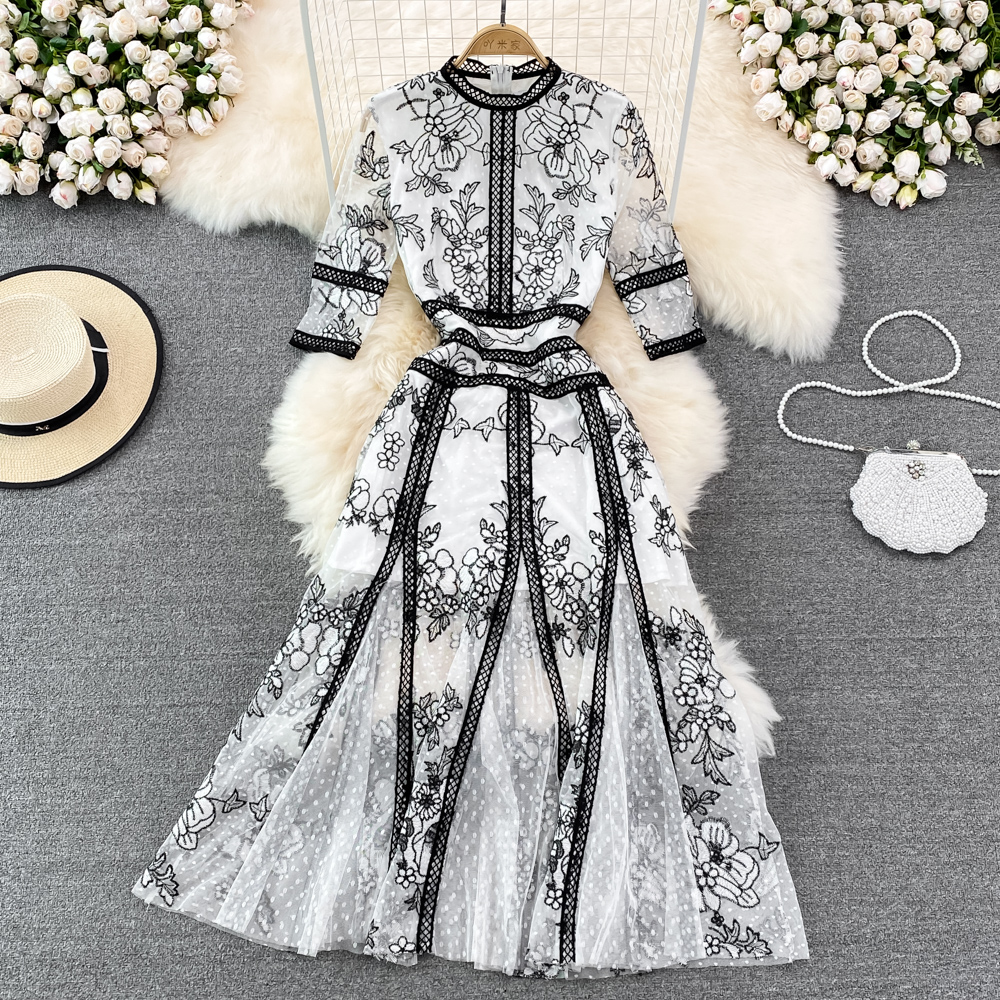 Casual Dresses 2023 High Quality Embroidery Mesh Long Dress for Women Vintage Lace Hollow out Slim Mid Dress Elegant Fashion Party Casual Dress, Same as picture
Casual Dresses 2023 High Quality Embroidery Mesh Long Dress for Women Vintage Lace Hollow out Slim Mid Dress Elegant Fashion Party Casual Dress, Same as picture