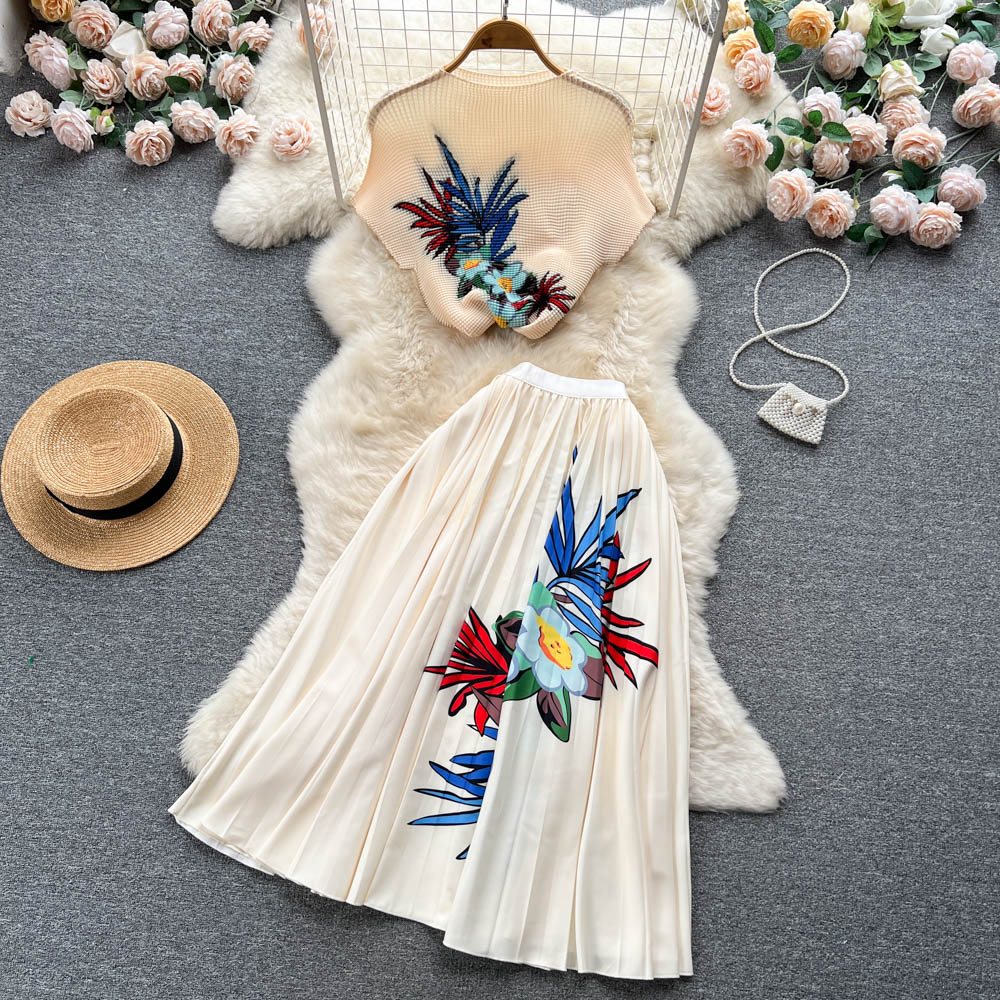 Two Piece Dress Summer Ins New Fashion Personality Print Suit Women's Round Neck Short-sleeved Tops +pleated Skirt Two-piece Sets 2024