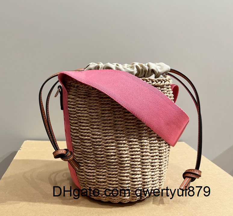 Shoulder Bags CH Spring and Summer New Handmade Lafite Grass Handbag Women's Rural Style Shell Inlaid Bucket Bag Beach Vacation, #3
Shoulder Bags CH Spring and Summer New Handmade Lafite Grass Handbag Women's Rural Style Shell Inlaid Bucket Bag Beach Vacation, #3