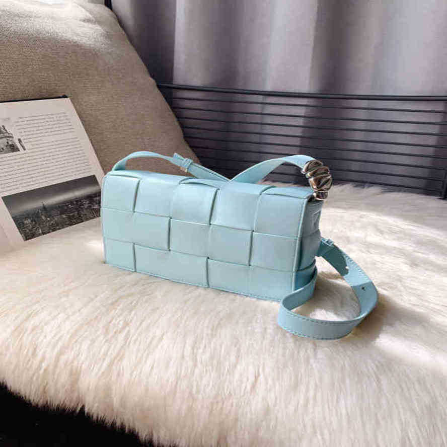 Designer Bottegas Bags Venetas Cassettes Handbags Cassettes Woven Bag Female Blue Small Square Leather Tofu Messenger, Metal woven bag large spring green silve
Designer Bottegas Bags Venetas Cassettes Handbags Cassettes Woven Bag Female Blue Small Square Leather Tofu Messenger, Metal woven bag large spring green silve