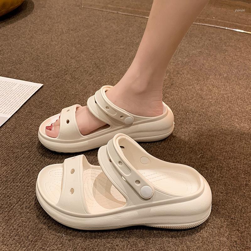 Slippers Female Shoes Med Flat Platform Slides Fashion 2023 Luxury Soft Scandals Fabric Rome PU Concise Rubber Fe
Slippers Female Shoes Med Flat Platform Slides Fashion 2023 Luxury Soft Scandals Fabric Rome PU Concise Rubber Fe