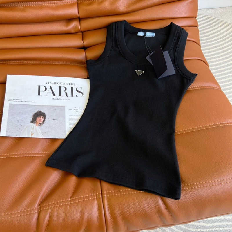 Women's Short Top T-shirt Women's Knitted Tank Top Designer Embroidered Tank Top Sleeveless Breathable Knitted Pullover Women's Sports Top