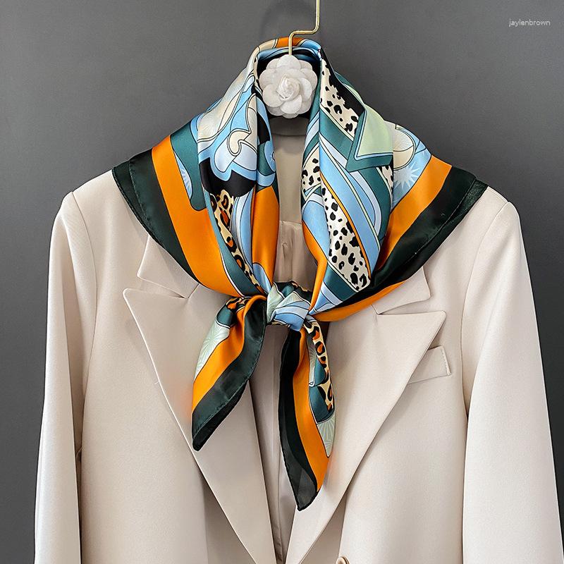 Scarves 2023 Design Brand Silk Office Scarf Women Satin Shawl Wrap Hijab Female Leopard Print Luxury Headkerchief 70 70cm Echarpe
Scarves 2023 Design Brand Silk Office Scarf Women Satin Shawl Wrap Hijab Female Leopard Print Luxury Headkerchief 70 70cm Echarpe