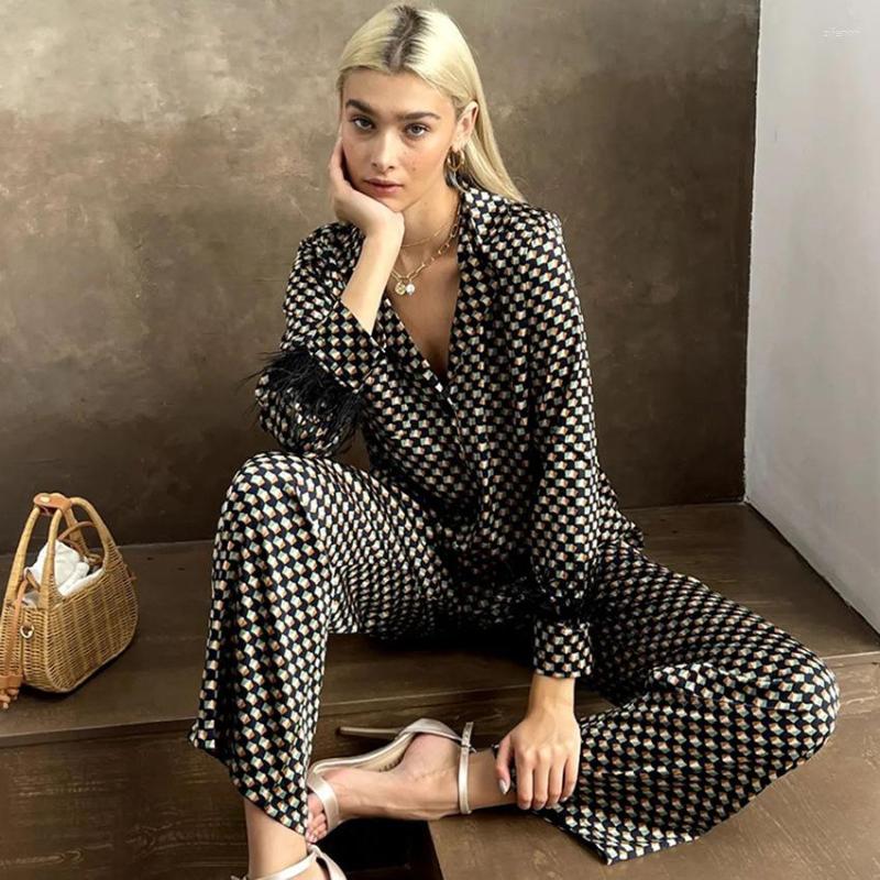 Women' Sleepwear Autumn Long Sleeved Pajamas Printed Chessboard Shirt Trousers Feather Home Wear Fashionable Sexy Loungewear Women 2PCS, Printing
Women' Sleepwear Autumn Long Sleeved Pajamas Printed Chessboard Shirt Trousers Feather Home Wear Fashionable Sexy Loungewear Women 2PCS, Printing