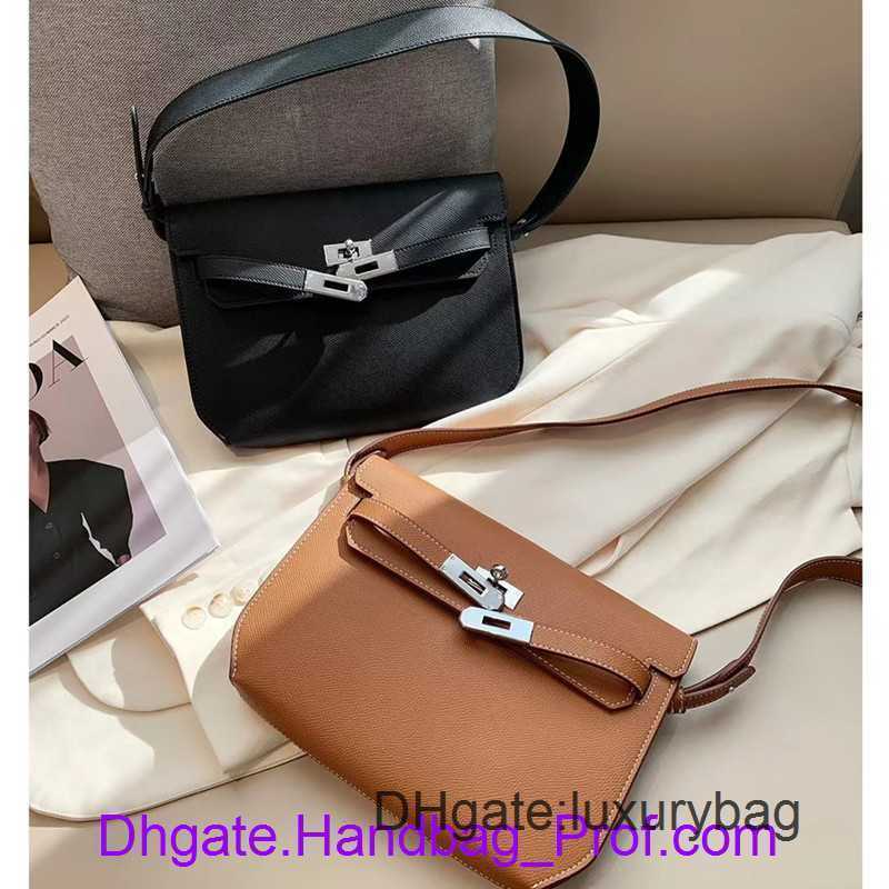 Hrems Designer Wholesale kyllie tote bags online store 2023 New Poor Bag Fashion One Shoulder Oblique Cross Handle Palm Pattern Lock Buckle Cas With Real Logo, Black
Hrems Designer Wholesale kyllie tote bags online store 2023 New Poor Bag Fashion One Shoulder Oblique Cross Handle Palm Pattern Lock Buckle Cas With Real Logo, Black
