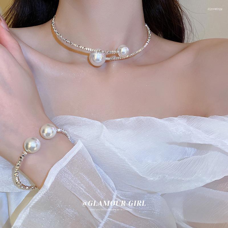 Pendant Necklaces KLG Pearl Collar Opening Summer Web Celebrity Personality Chocker Temperament Sautoir
Pendant Necklaces KLG Pearl Collar Opening Summer Web Celebrity Personality Chocker Temperament Sautoir
