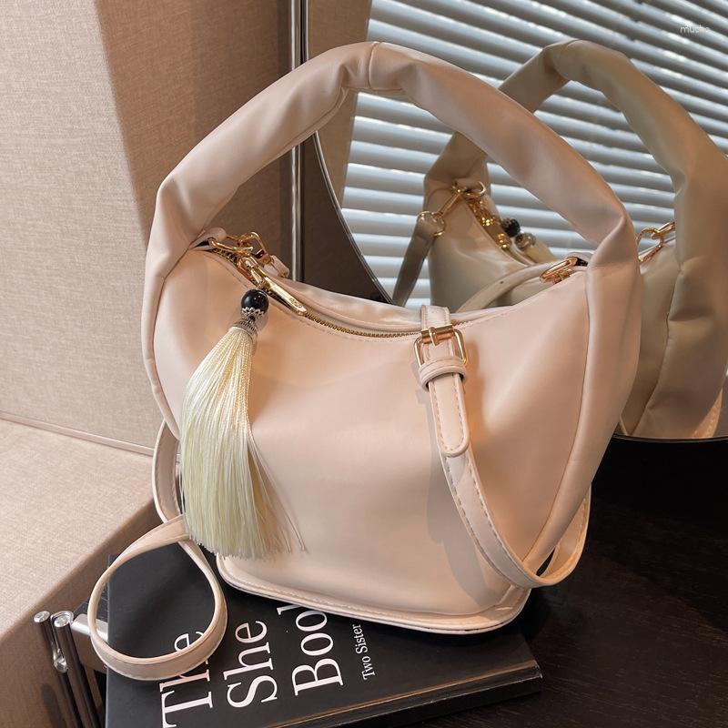 Evening Bags Fashion Shoulder Bag For Women Luxury Designer Handbag Purse PU Leather Bucket Ins Lady Small Crossbody 2023 Summer, Beige
Evening Bags Fashion Shoulder Bag For Women Luxury Designer Handbag Purse PU Leather Bucket Ins Lady Small Crossbody 2023 Summer, Beige