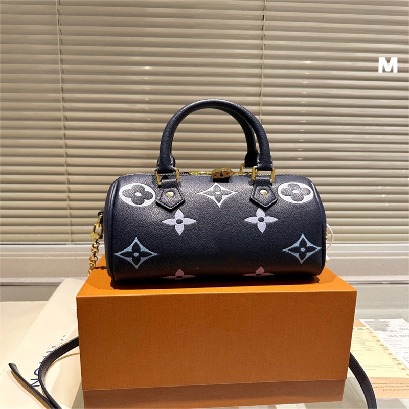 Luxury PU leather tote shoulder bags handbags designer V double letters wallet womens fashion crossbody bag handbags Dropshipping, Customize
Luxury PU leather tote shoulder bags handbags designer V double letters wallet womens fashion crossbody bag handbags Dropshipping, Customize