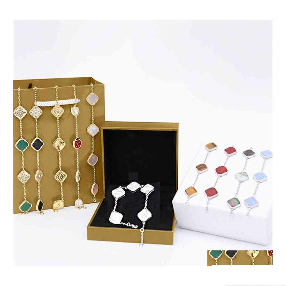 Charm Bracelets Designer Classic Clover Bracelet Fashion Five Flower For Man Woman Gold Sier Optional 18 Color High Q Dhn1H
Charm Bracelets Designer Classic Clover Bracelet Fashion Five Flower For Man Woman Gold Sier Optional 18 Color High Q Dhn1H