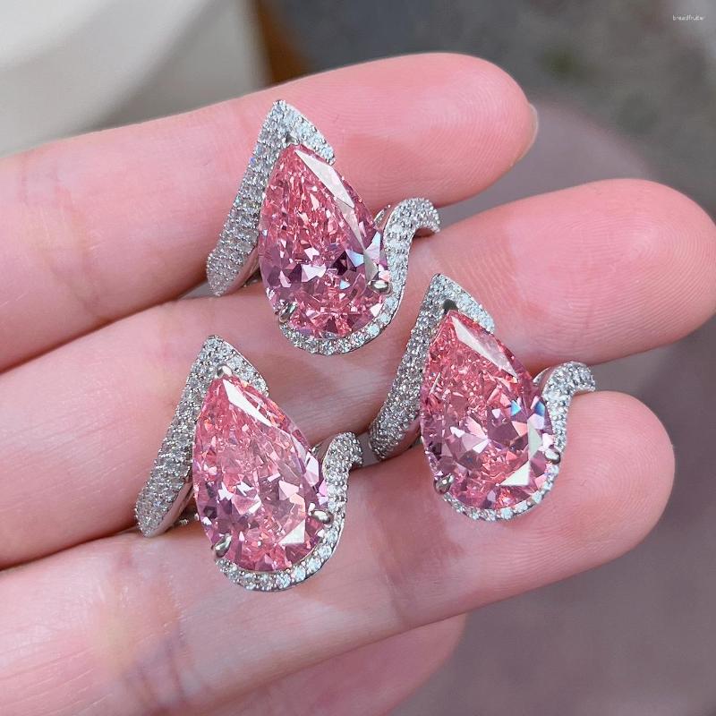 Cluster Rings Delicate High Carbon Diamond Water Drop Zircon Ladies Temperament Elegant Finger 2023 Korea Fashion Jewelry
Cluster Rings Delicate High Carbon Diamond Water Drop Zircon Ladies Temperament Elegant Finger 2023 Korea Fashion Jewelry