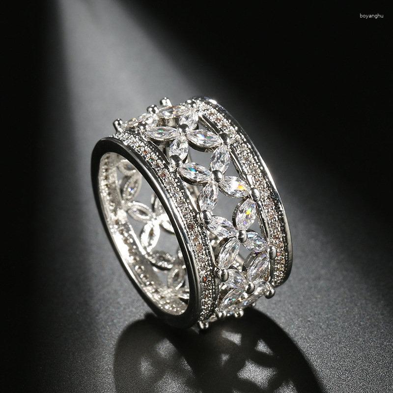 Wedding Rings YaYI Jewelry Top Quality Princess Cut White Cubic Zirconia Silver Color Engagement Heart Party Gifts
Wedding Rings YaYI Jewelry Top Quality Princess Cut White Cubic Zirconia Silver Color Engagement Heart Party Gifts