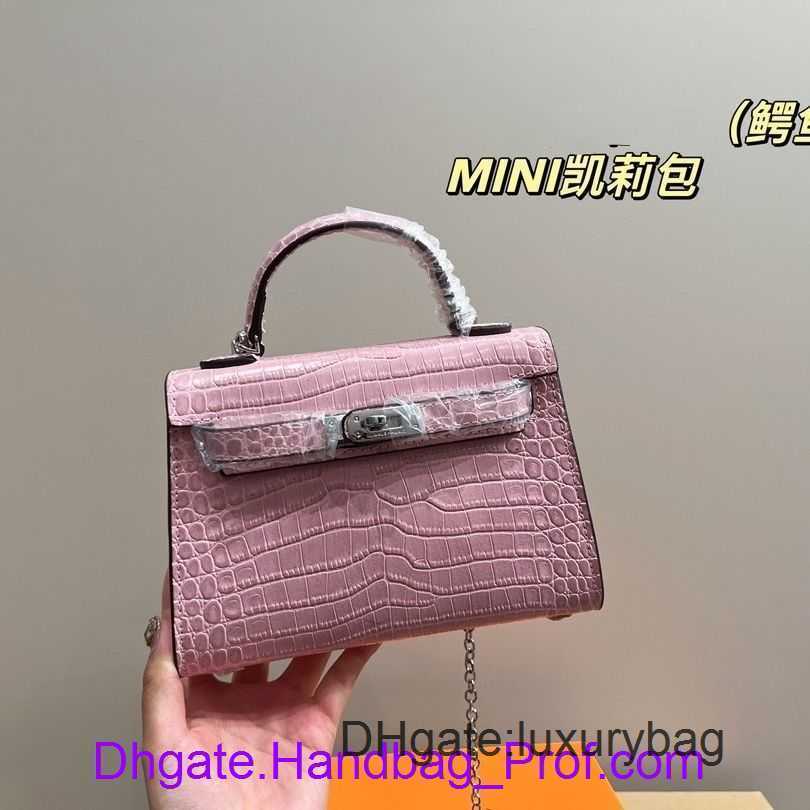 killye Tote Bag Designer handbag Hrems online store New French Mini Crossbody killyes Fashion Versatile One Shoulder Cross Straddle Handheld Leather Have Real Logo, Black
killye Tote Bag Designer handbag Hrems online store New French Mini Crossbody killyes Fashion Versatile One Shoulder Cross Straddle Handheld Leather Have Real Logo, Black