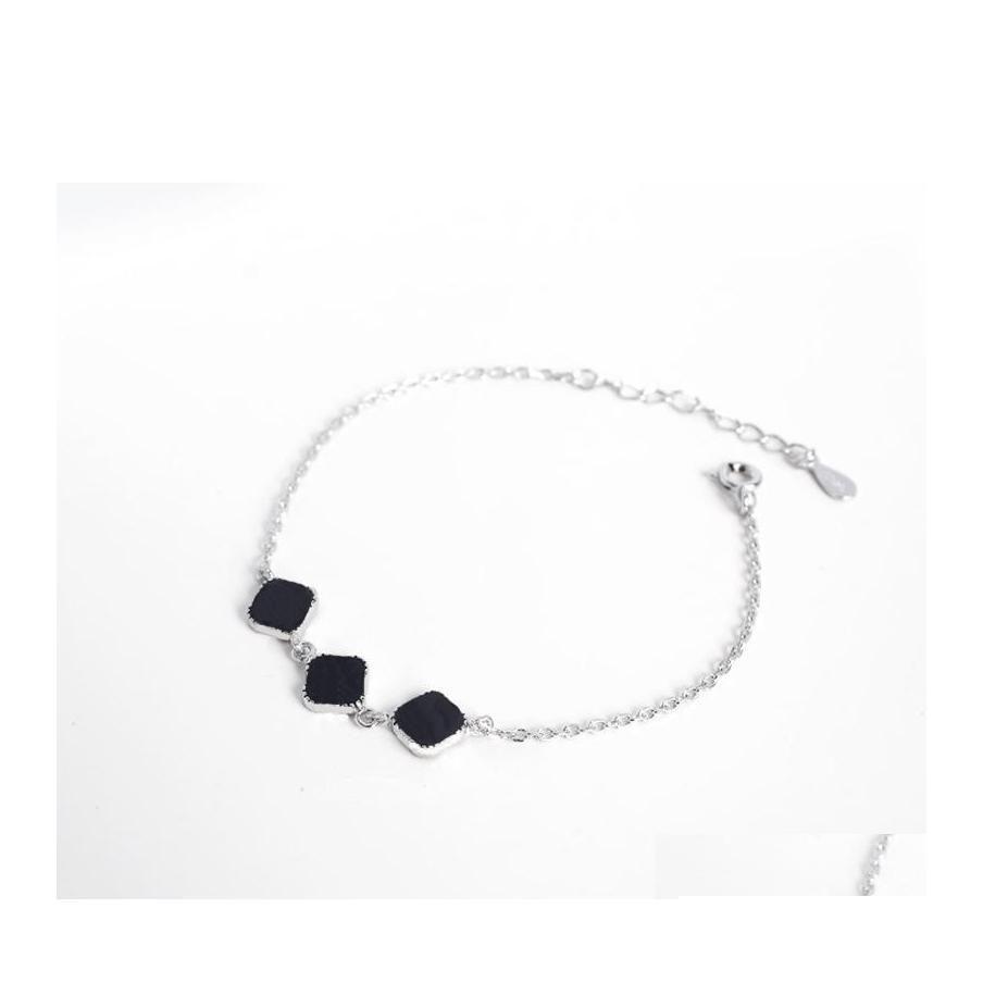 Chain Link Fashion Bracelets Designers Charm For Jewelry Sterling Sier Drip Glaze Black Four Leaf Clover Classic Accessori Dhwzr
Chain Link Fashion Bracelets Designers Charm For Jewelry Sterling Sier Drip Glaze Black Four Leaf Clover Classic Accessori Dhwzr