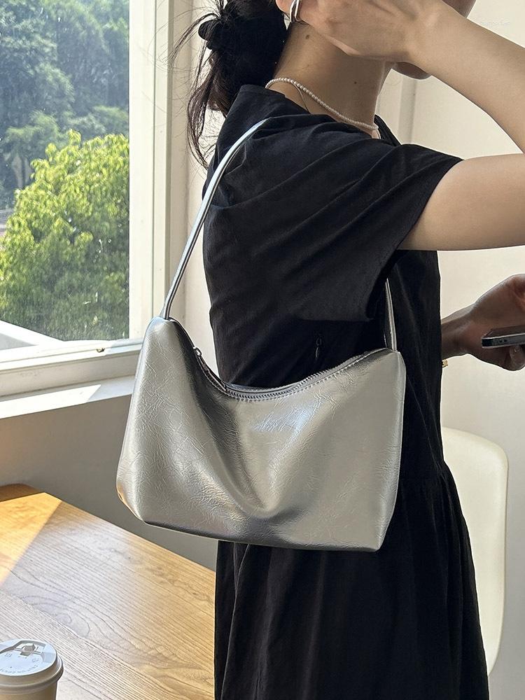 Evening Bags Women Designer Shoulder Vintage Silver PU Leather Hobo Solid Color Small Handbags Female Casual Purse Travel Underarm Bag
Evening Bags Women Designer Shoulder Vintage Silver PU Leather Hobo Solid Color Small Handbags Female Casual Purse Travel Underarm Bag