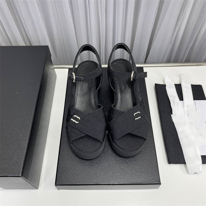 Fashion Sandals Luxury Design 2023 Channel Women's High Heels Business Work Leather Canvas Casual Student Sandals 07-019
Fashion Sandals Luxury Design 2023 Channel Women's High Heels Business Work Leather Canvas Casual Student Sandals 07-019