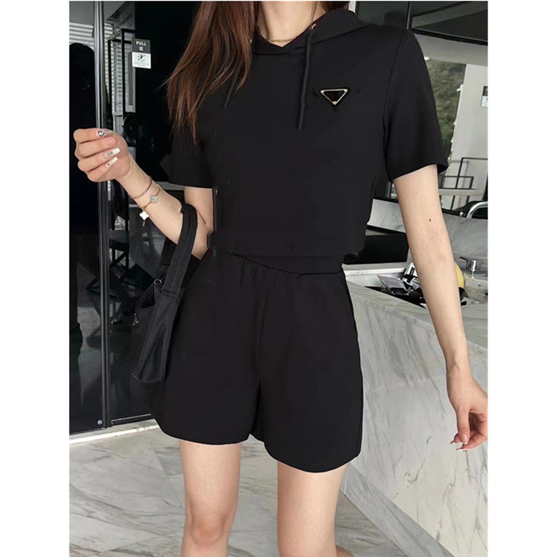 Women's Jogger Hoodie Jacket Shorts Two-piece set with letters Women's sportswear Sweatshirt set Fashion women's sportswear designer hoodie
Women's Jogger Hoodie Jacket Shorts Two-piece set with letters Women's sportswear Sweatshirt set Fashion women's sportswear designer hoodie
