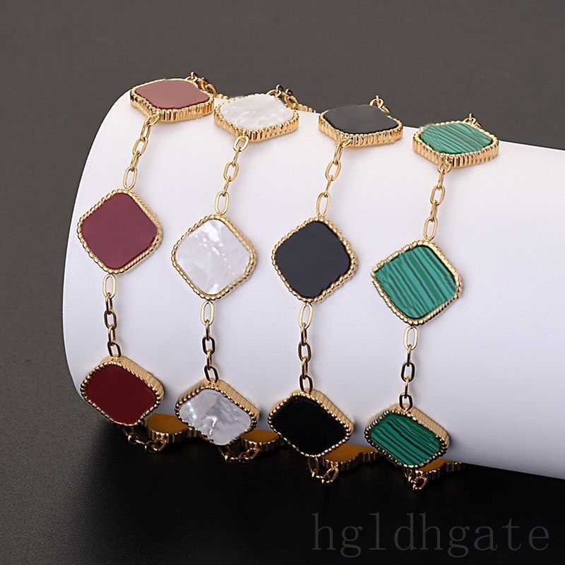 Metal luxury bracelet girls trendy designer bracelets aesthetic four leaf plated gold bangles for women mother of pearl clover charms bracelets delicate ZB002 C23
Metal luxury bracelet girls trendy designer bracelets aesthetic four leaf plated gold bangles for women mother of pearl clover charms bracelets delicate ZB002 C23
