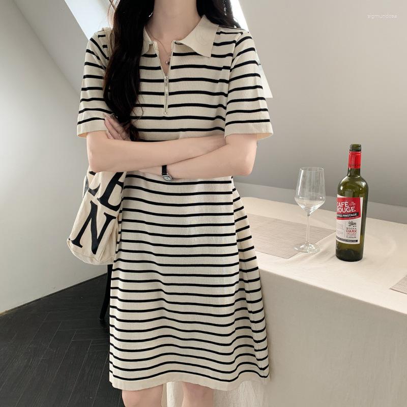 Casual Dresses 2023 Summer Dress Women's French Style Is This Year Polo Collar Loose Striped All-match Knitted Short Skirt Trend
Casual Dresses 2023 Summer Dress Women's French Style Is This Year Polo Collar Loose Striped All-match Knitted Short Skirt Trend