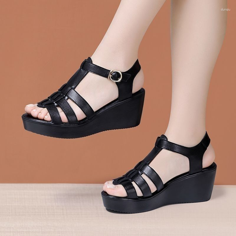 Sandals Women 2023 Fashion Platform Shoes Retro Flat Fluffy Furry Casual Female Elegant Woman Heeled, Black
Sandals Women 2023 Fashion Platform Shoes Retro Flat Fluffy Furry Casual Female Elegant Woman Heeled, Black