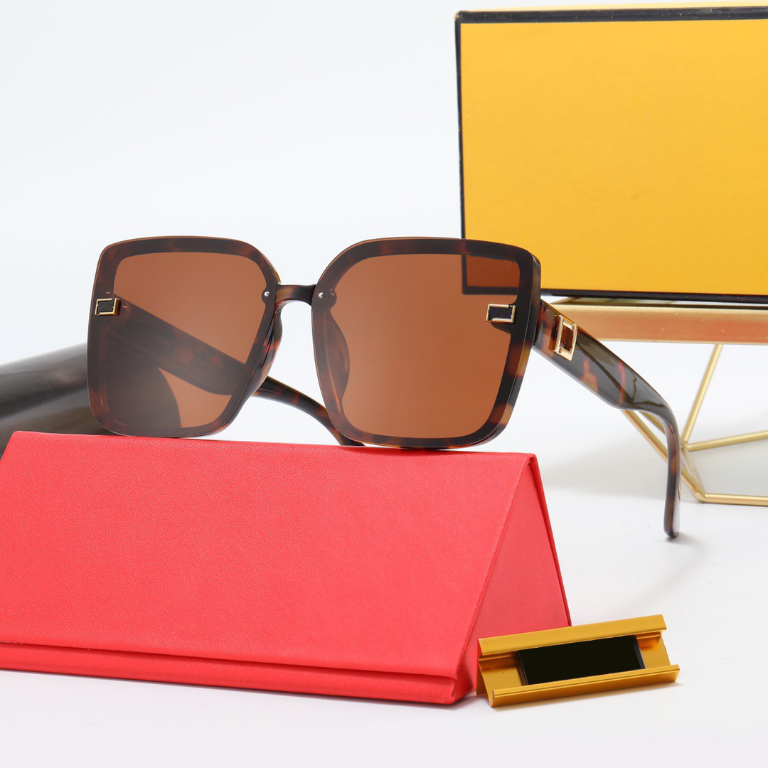 square sunglasses ladies sunglasses mens glasses Mirror leg classic metal F word logo design designer sunglasses outdoors UV400 glasses Fashion brand
square sunglasses ladies sunglasses mens glasses Mirror leg classic metal F word logo design designer sunglasses outdoors UV400 glasses Fashion brand