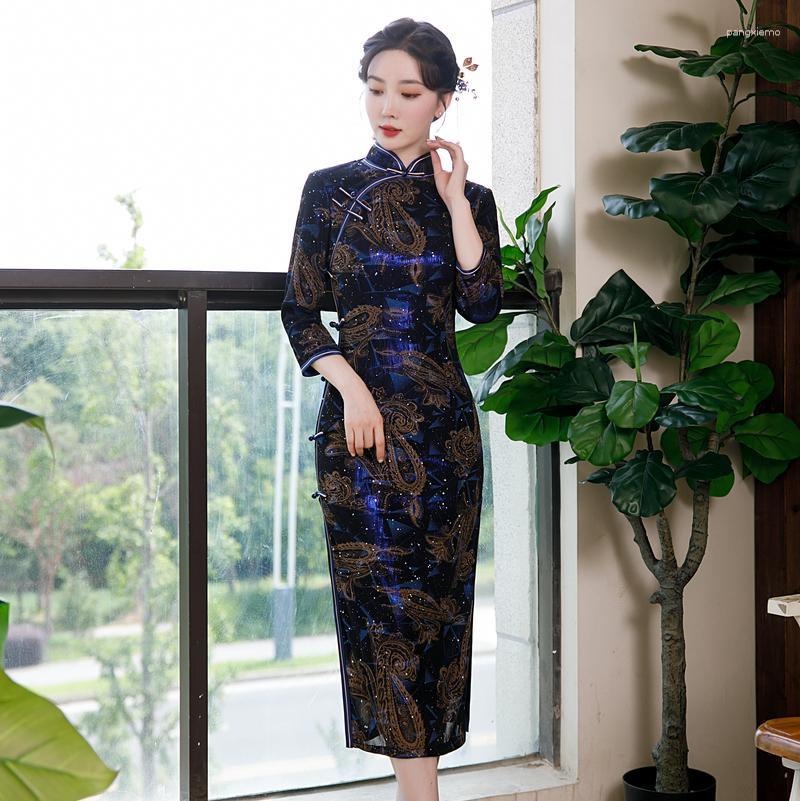 Ethnic Clothing Elegant Mandarin Collar Seven Points Sleeve Chiffon Qipao Embroidery Knee-Length Cheongsam Chinese Women Dress
Ethnic Clothing Elegant Mandarin Collar Seven Points Sleeve Chiffon Qipao Embroidery Knee-Length Cheongsam Chinese Women Dress