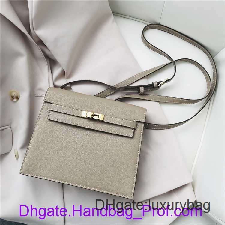 Hrems Designer Wholesale kyllie tote bags online store 2023 New Fashion Litchi Pattern Wrap Head Layer Cowhide Dance Bag One Shoulder Oblique S With Real Logo, Blue
Hrems Designer Wholesale kyllie tote bags online store 2023 New Fashion Litchi Pattern Wrap Head Layer Cowhide Dance Bag One Shoulder Oblique S With Real Logo, Blue