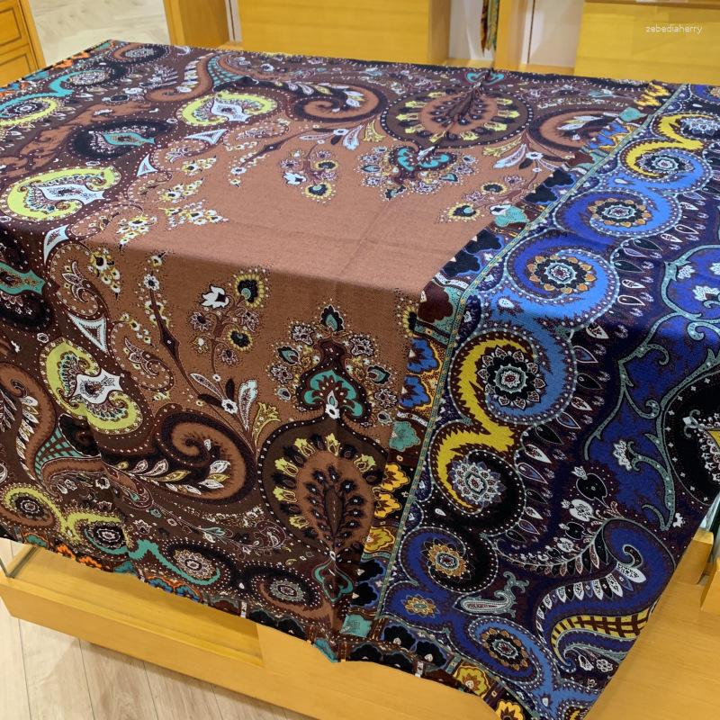 Scarves High-end Elegant Women's Exquisite Cashew Flower Double-sided Print Quality Silk Wool Hand-rolled Edge Large Square Scarf Shawl
Scarves High-end Elegant Women's Exquisite Cashew Flower Double-sided Print Quality Silk Wool Hand-rolled Edge Large Square Scarf Shawl