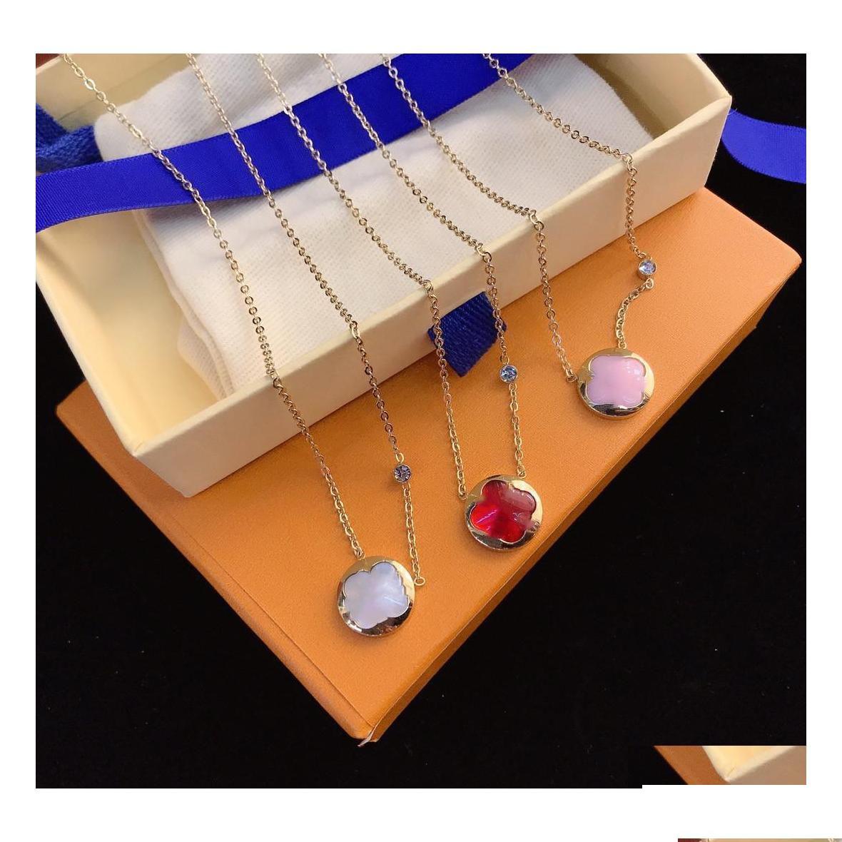 Pendant Necklaces Pearl Rhinestone Orbit Necklace Designer Clavicle Chain Baroque Choker For Women Jewelry Gift Drop Delivery Pendant Dhnq1
Pendant Necklaces Pearl Rhinestone Orbit Necklace Designer Clavicle Chain Baroque Choker For Women Jewelry Gift Drop Delivery Pendant Dhnq1