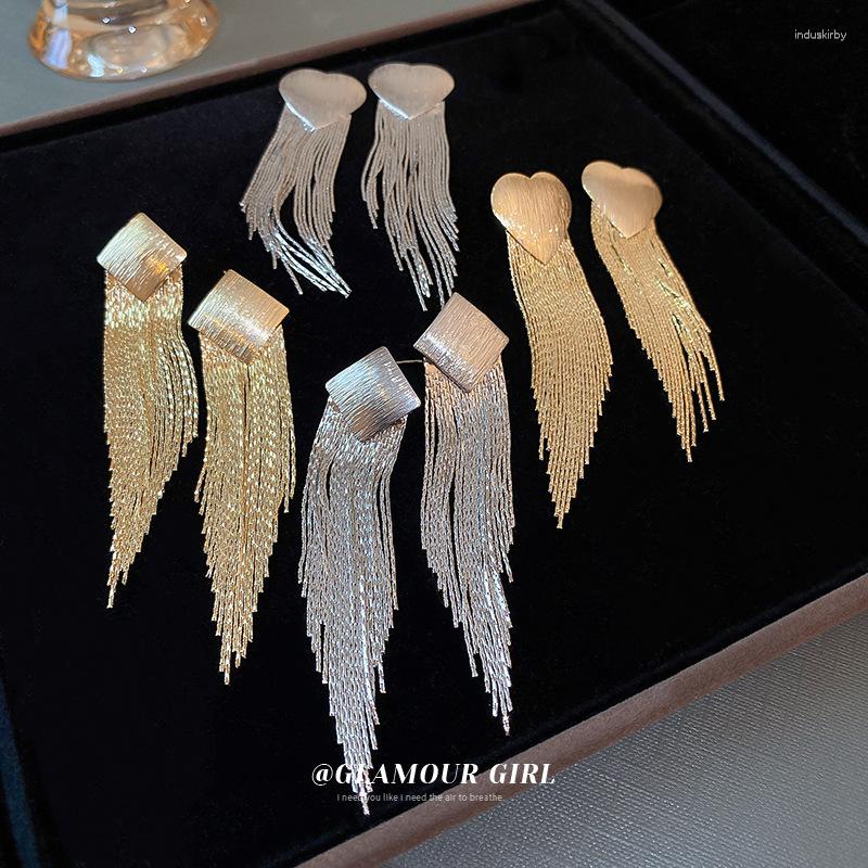 Dangle Earrings TIOWIOS S925 Silver Needle Love Heart Square Metal Tassel Exaggerated High-grade Tide Niche Jewelry Gift For Women 
Dangle Earrings TIOWIOS S925 Silver Needle Love Heart Square Metal Tassel Exaggerated High-grade Tide Niche Jewelry Gift For Women