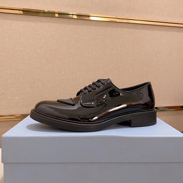 Designer spring and autumn fashion business shoes soft soles breathable lace-up round head formal heighten leather shoes men's shoes have 6 options
Designer spring and autumn fashion business shoes soft soles breathable lace-up round head formal heighten leather shoes men's shoes have 6 options