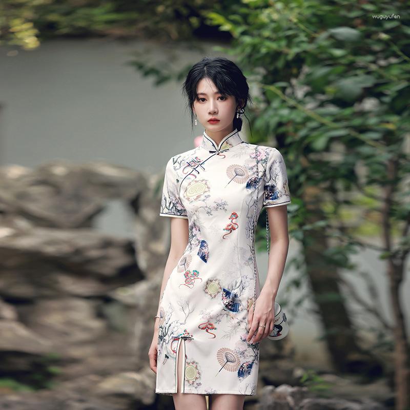 Ethnic Clothing Chinese National Women Short Cheongsam Vintage Plus Size Slim Female Dress Floral Casual Qipao
Ethnic Clothing Chinese National Women Short Cheongsam Vintage Plus Size Slim Female Dress Floral Casual Qipao