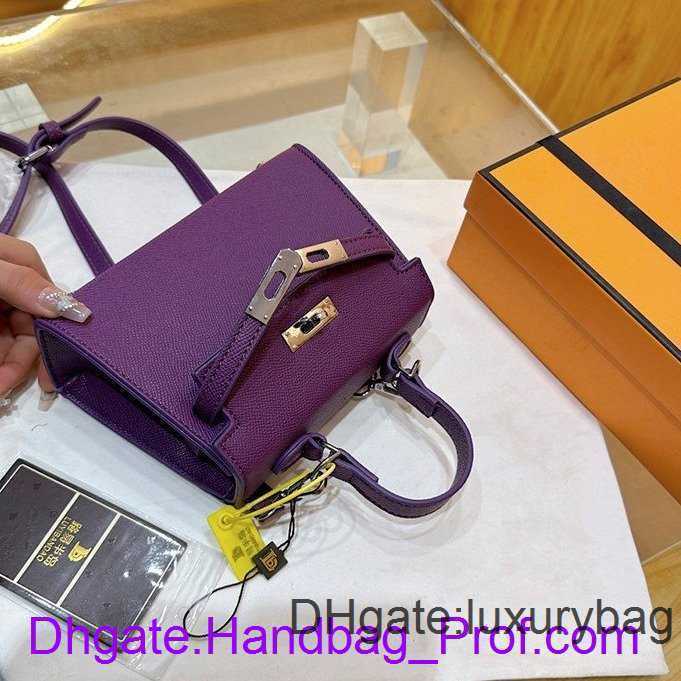 Wholesale 8A Quality Hrems kyllie shoulder Handbags of sale Litchi Pattern Bag Womens Small Square New Fashion Portable Straddle Versatile Si With Logo, Black6
Wholesale 8A Quality Hrems kyllie shoulder Handbags of sale Litchi Pattern Bag Womens Small Square New Fashion Portable Straddle Versatile Si With Logo, Black6