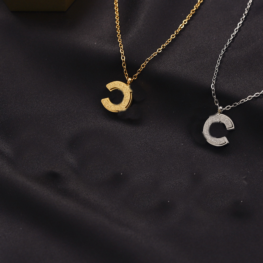 Luxury Designer Double Letter Pendant Necklaces 18K Gold Plated Crysatl Pearl Rhinestone Sweater Necklace for Women Wedding Party Jewerlry Accessories ZG1037
Luxury Designer Double Letter Pendant Necklaces 18K Gold Plated Crysatl Pearl Rhinestone Sweater Necklace for Women Wedding Party Jewerlry Accessories ZG1037
