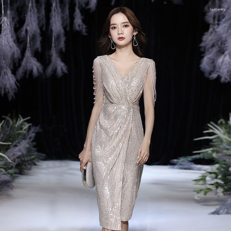 Ethnic Clothing Women Elegant Light Champagne Exquisite Sequins Evening Party Dress 2023 Summer Womens Sexy V-neck Beading Tassel
Ethnic Clothing Women Elegant Light Champagne Exquisite Sequins Evening Party Dress 2023 Summer Womens Sexy V-neck Beading Tassel