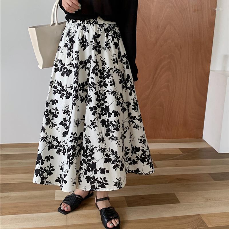 Skirts TingYiLi Vintage Black White Floral Printed Women Skirt High Waist A-line Long Maxi Korean Spring Summer Boho Cotton
Skirts TingYiLi Vintage Black White Floral Printed Women Skirt High Waist A-line Long Maxi Korean Spring Summer Boho Cotton