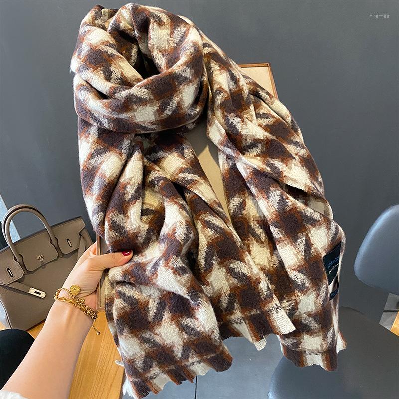 Scarves Fashion Design Cotton Autumn 180X90CM Beach Shawls Luxury 2023 Print Muslim Muffler Winter Style Long Scarf 
Scarves Fashion Design Cotton Autumn 180X90CM Beach Shawls Luxury 2023 Print Muslim Muffler Winter Style Long Scarf