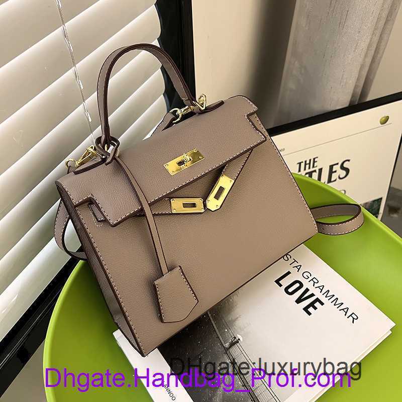 Wholesale 8A Quality Hrems kyllie shoulder Handbags of sale Spring ocean texture portable bag 2023 new Korean version ins small crowd versatil With Logo, Large green
Wholesale 8A Quality Hrems kyllie shoulder Handbags of sale Spring ocean texture portable bag 2023 new Korean version ins small crowd versatil With Logo, Large green