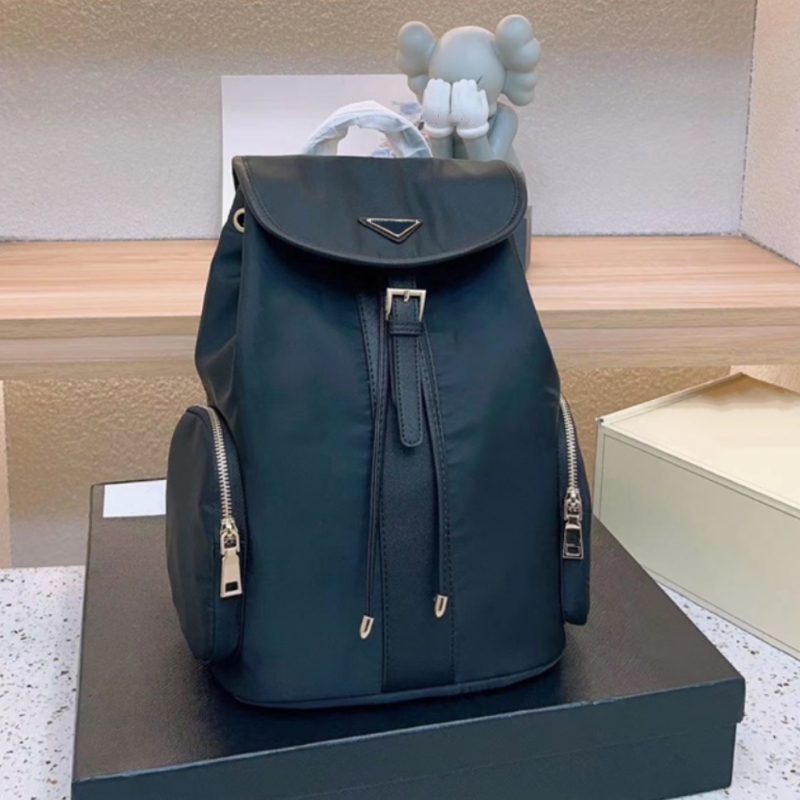 Black String Backpacks backpack bookbag designer travel back pack luxury shoulder bags school bag medium zipper pocket for Woman Men 2023 5A, P1 black(26*15*33cm)
Black String Backpacks backpack bookbag designer travel back pack luxury shoulder bags school bag medium zipper pocket for Woman Men 2023 5A, P1 black(26*15*33cm)