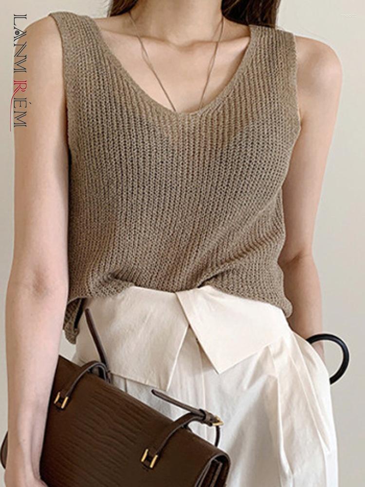 Women's T Shirts LANMREM Backless Knitting T-shirt For Women Hollow Out V-neck Sleeveless Thin Designer Tops Female Clothing 2023 2YA3523, Black
Women's T Shirts LANMREM Backless Knitting T-shirt For Women Hollow Out V-neck Sleeveless Thin Designer Tops Female Clothing 2023 2YA3523, Black
