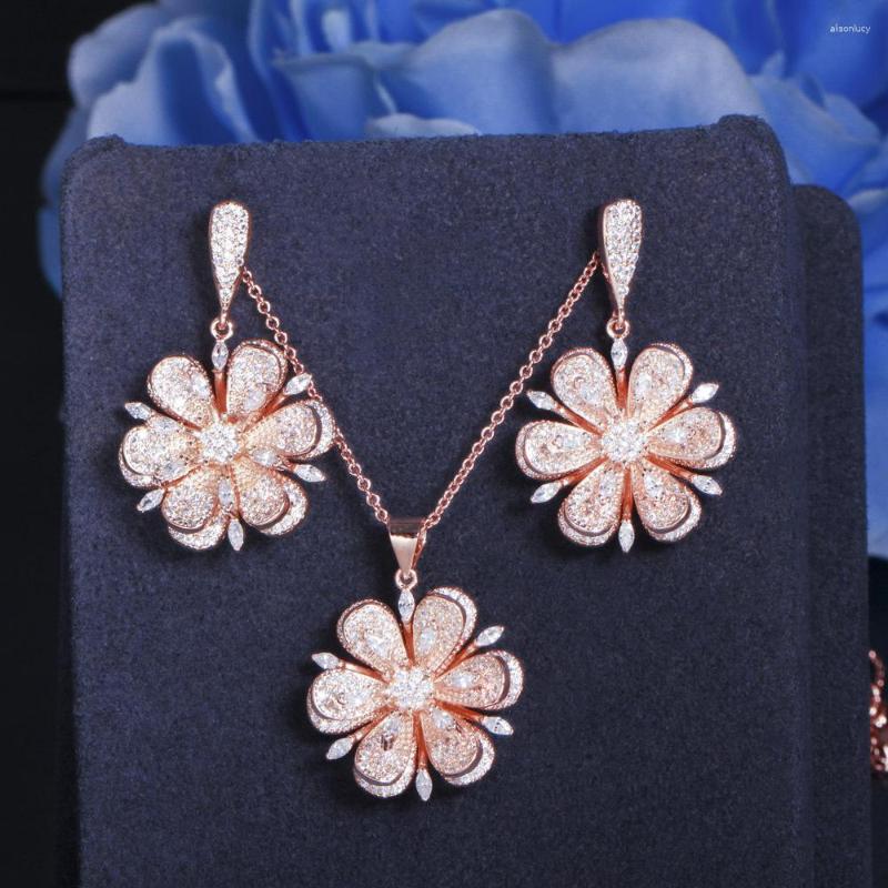 Necklace Earrings Set Fashion Cubic Zirconia Flower Shaped Full CZ Rose Gold Plating And Pendant, Picture shown
Necklace Earrings Set Fashion Cubic Zirconia Flower Shaped Full CZ Rose Gold Plating And Pendant, Picture shown