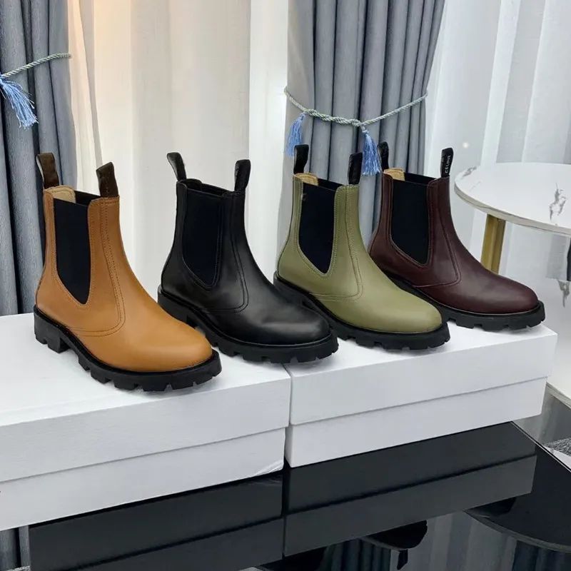 Autumn winter Elastic boots woman Designer shoes Thick soled Casual bootSoft cowhide lady platform shoe leather fashion High top women shoes Large size 35-42 with box, Brown
Autumn winter Elastic boots woman Designer shoes Thick soled Casual bootSoft cowhide lady platform shoe leather fashion High top women shoes Large size 35-42 with box, Brown