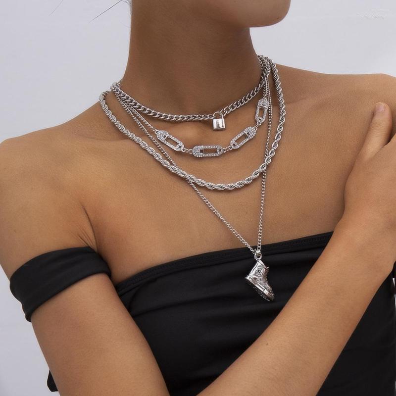 Pendant Necklaces 2023 Women's Jewelry Geometric Lock-shaped Retro Hollow Item Punk Hip-hop Metal Shoe Pin Necklace Wedding Party
Pendant Necklaces 2023 Women's Jewelry Geometric Lock-shaped Retro Hollow Item Punk Hip-hop Metal Shoe Pin Necklace Wedding Party