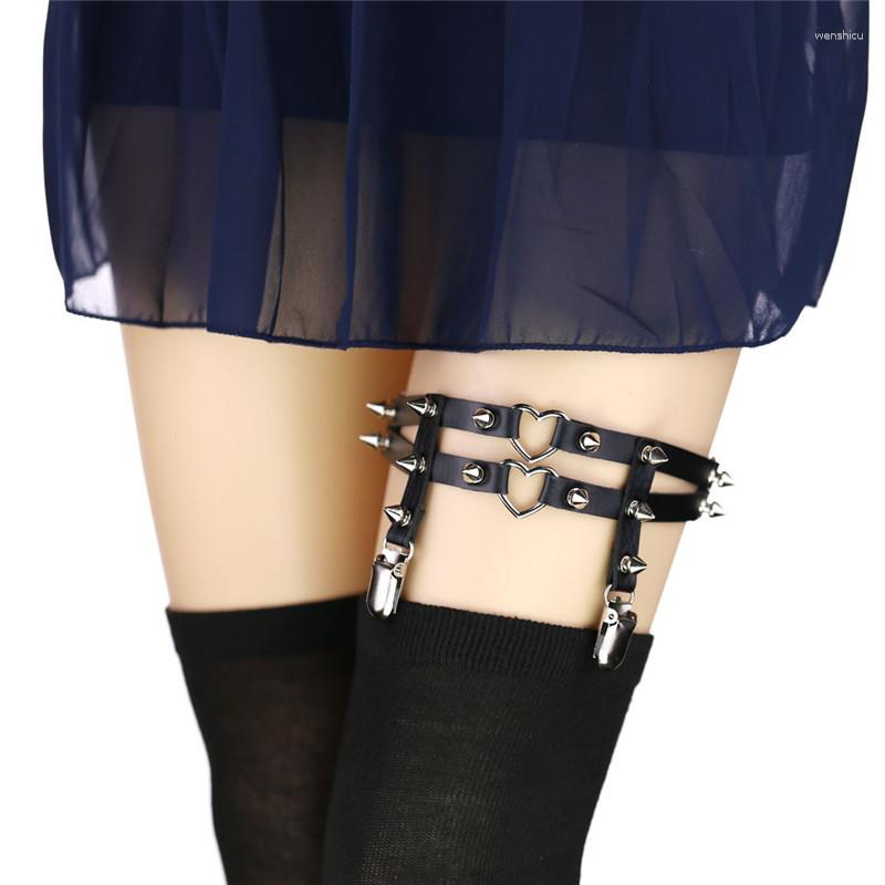 Garters Womens Sexy Elasticity Harness Heart Leg Chain Garter Belts Cosplay Spike High Quality Elastic Thigh Ring Belt
Garters Womens Sexy Elasticity Harness Heart Leg Chain Garter Belts Cosplay Spike High Quality Elastic Thigh Ring Belt