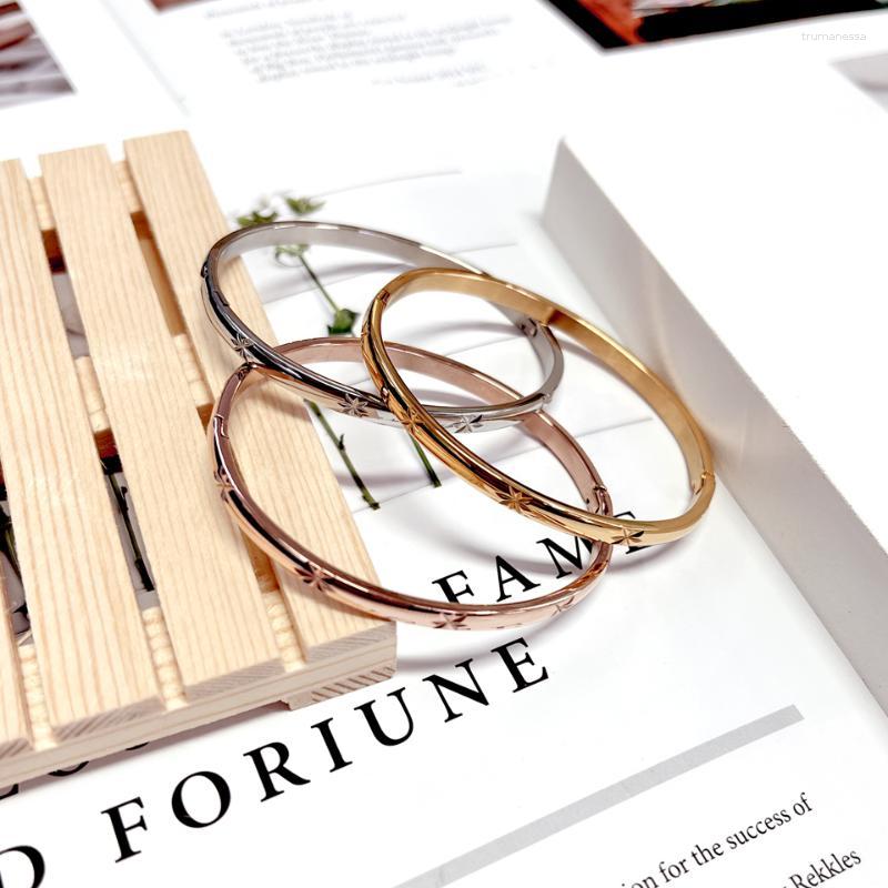 Bangle Minimalist Trendy Sun Flower Stainless Steel Bracelet Temperament Stylish 18 K Metal Cuff Bracelets For Women Jewelry Raym22
Bangle Minimalist Trendy Sun Flower Stainless Steel Bracelet Temperament Stylish 18 K Metal Cuff Bracelets For Women Jewelry Raym22