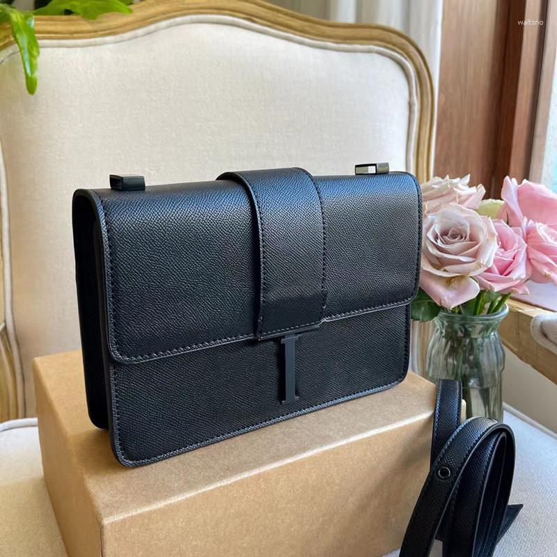 Evening Bags Top Designer Women's 2023 Fashion Luxury High-quality Simple Letter Small Square Bag Leather Shoulder, Black
Evening Bags Top Designer Women's 2023 Fashion Luxury High-quality Simple Letter Small Square Bag Leather Shoulder, Black
