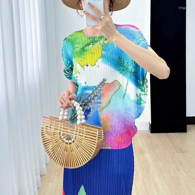 Women's T Shirts Miyake High-End Printed T-shirt Female Summer Niche Younger Pattern Print Pleated Loose Round Neck Versatile Slimming Top, Color - 5
Women's T Shirts Miyake High-End Printed T-shirt Female Summer Niche Younger Pattern Print Pleated Loose Round Neck Versatile Slimming Top, Color - 5