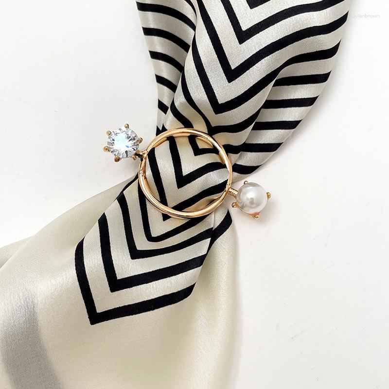 Scarves 2023 Top Quality Pearl Silk Scarf Ring Decorative Buckle Multifunctional Smooth Accessories Wholesale
Scarves 2023 Top Quality Pearl Silk Scarf Ring Decorative Buckle Multifunctional Smooth Accessories Wholesale