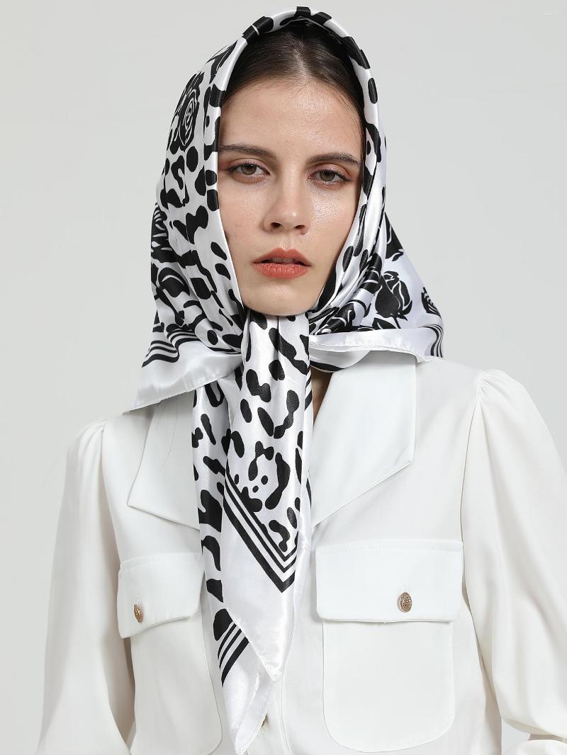 Scarves 2023 Print Silk Satin Muslim Scarf Hijab Luxury 90cm Neckerchief Shawl Wraps Bandana Female Headband Hair Hand Wrist Echarpe
Scarves 2023 Print Silk Satin Muslim Scarf Hijab Luxury 90cm Neckerchief Shawl Wraps Bandana Female Headband Hair Hand Wrist Echarpe